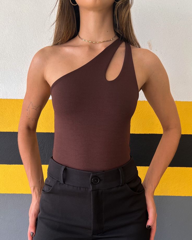 Blusa un tirante gota